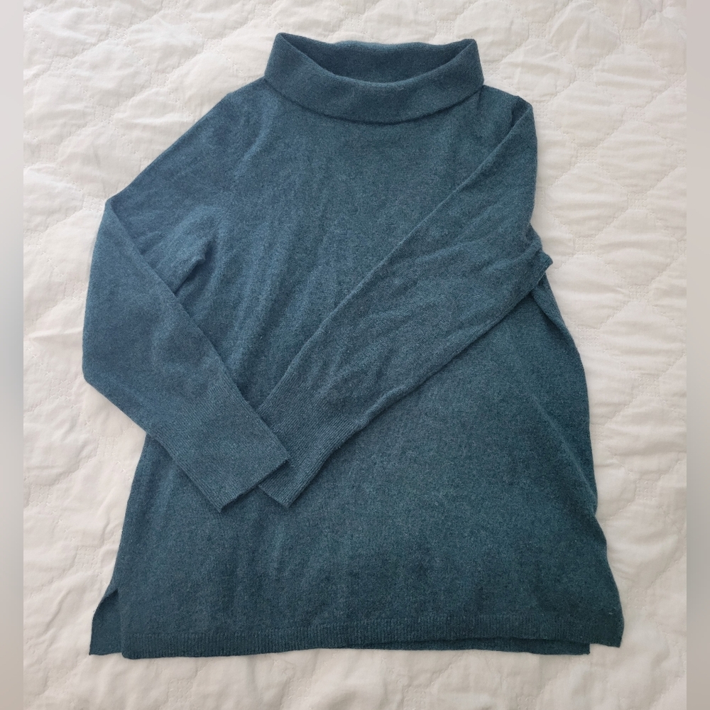 Talbots 100% Cashmere Teal Turtleneck Sweater, large